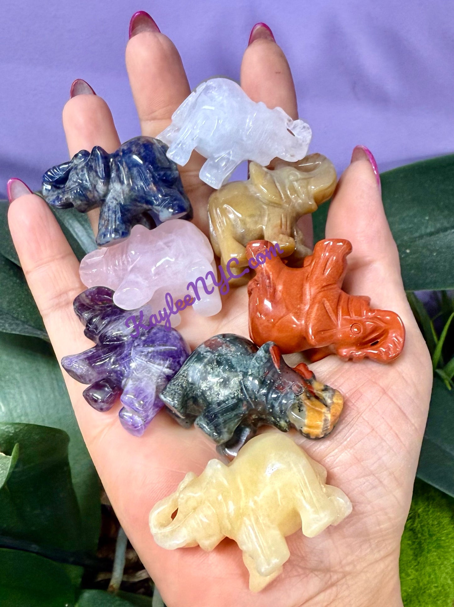 8 PCs 1.5” Mix Natural Crystal Elephant