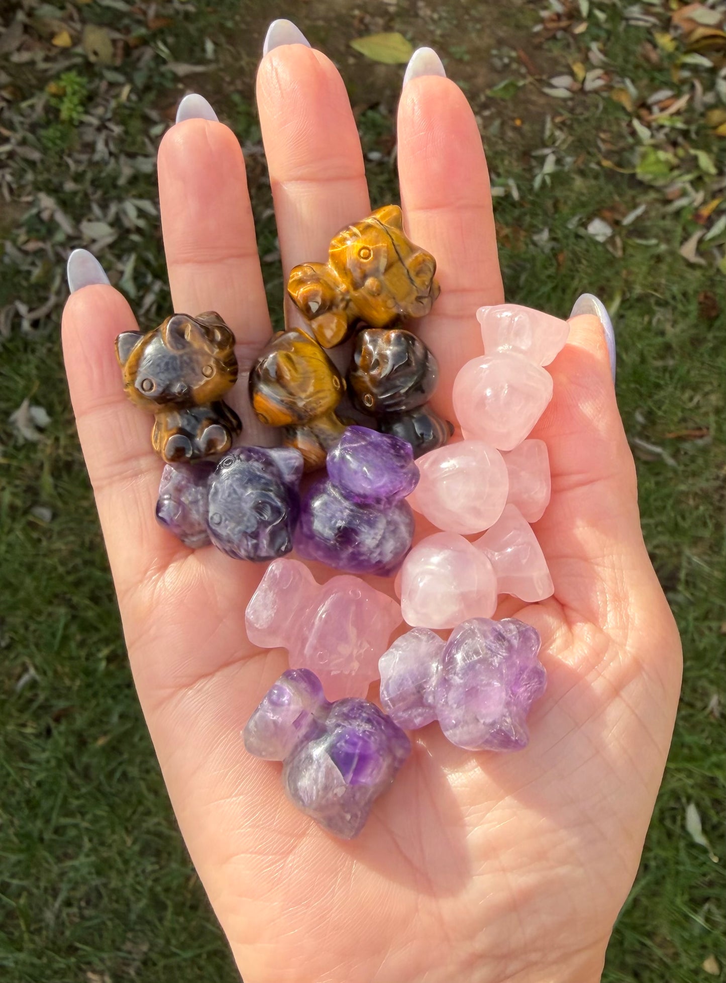 12 pcs Natural Mix Crystal 1” Hello Kitty Cat Healing Energy