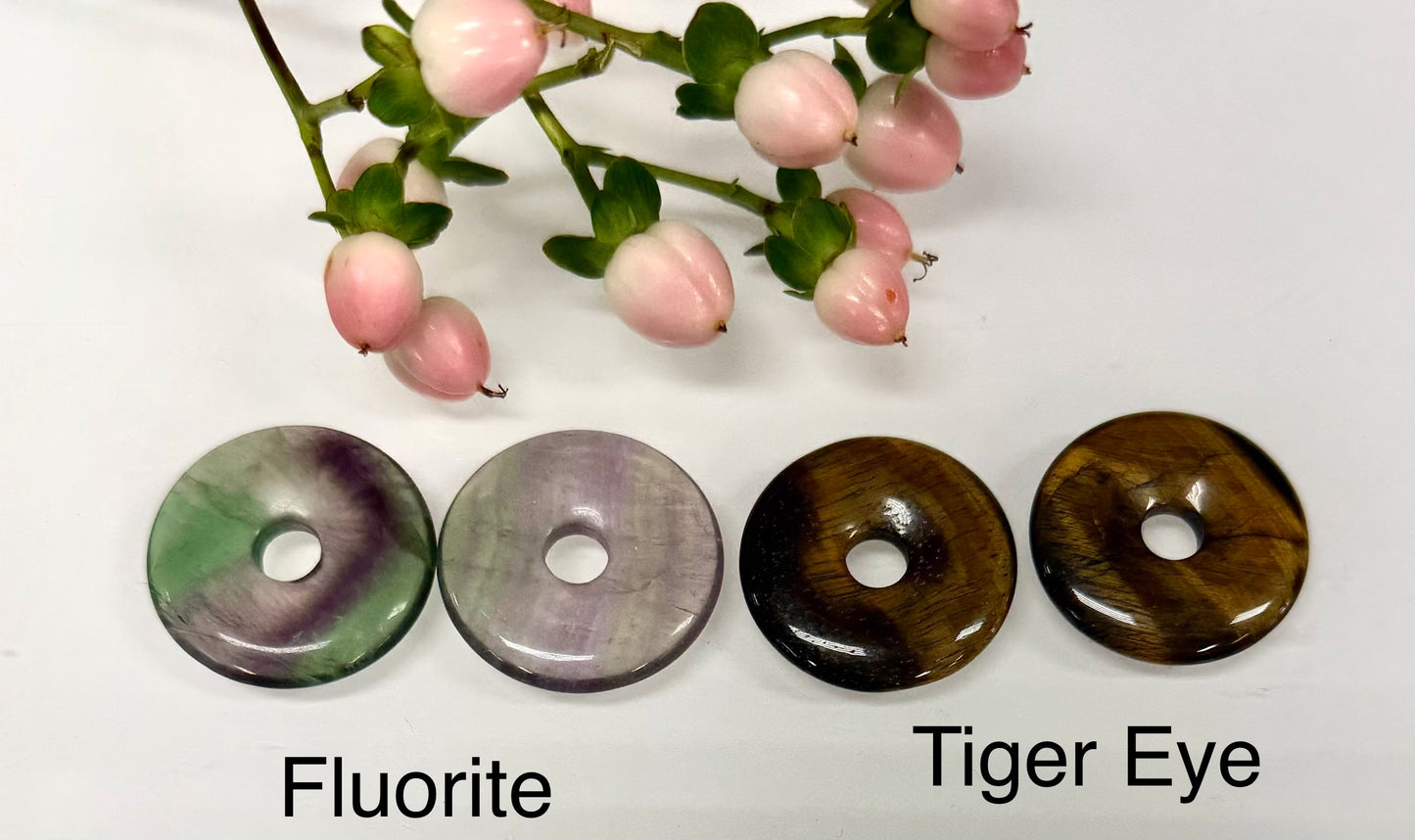 24 PCs Natural Crystal Donuts Healing Energy