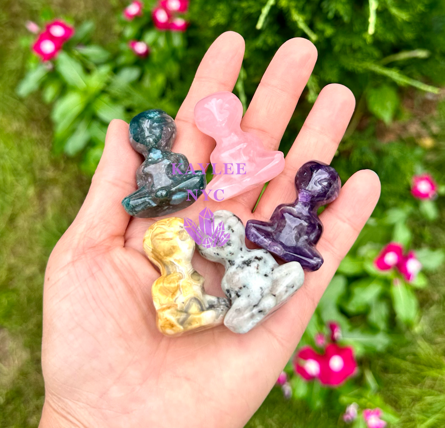 12 PCs 1.5” Natural Crystal Alien