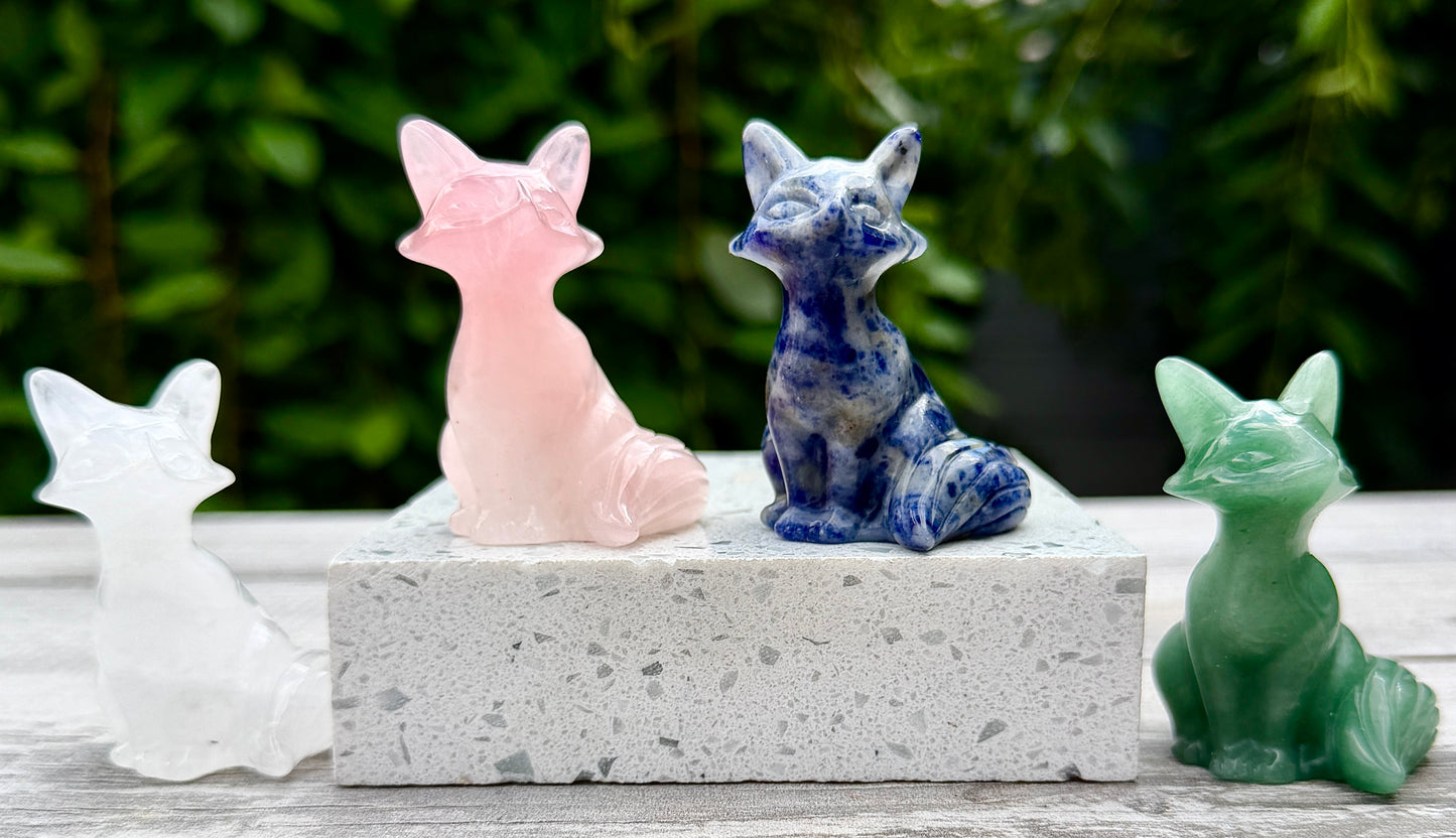 4 pcs Mix Natural Crystal Fox Healing Energy