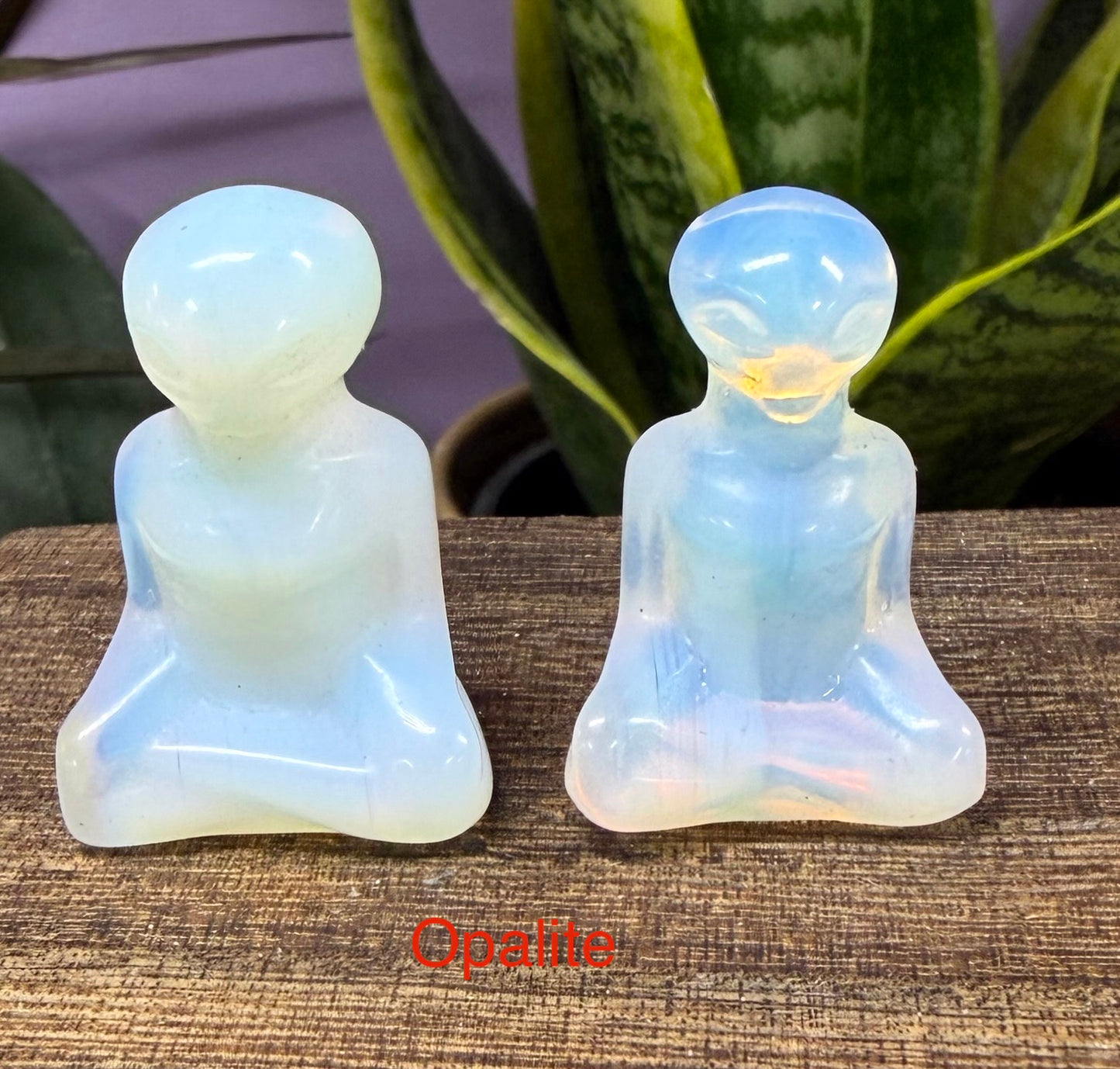 16 pcs 3cm Natural Crystal Alien