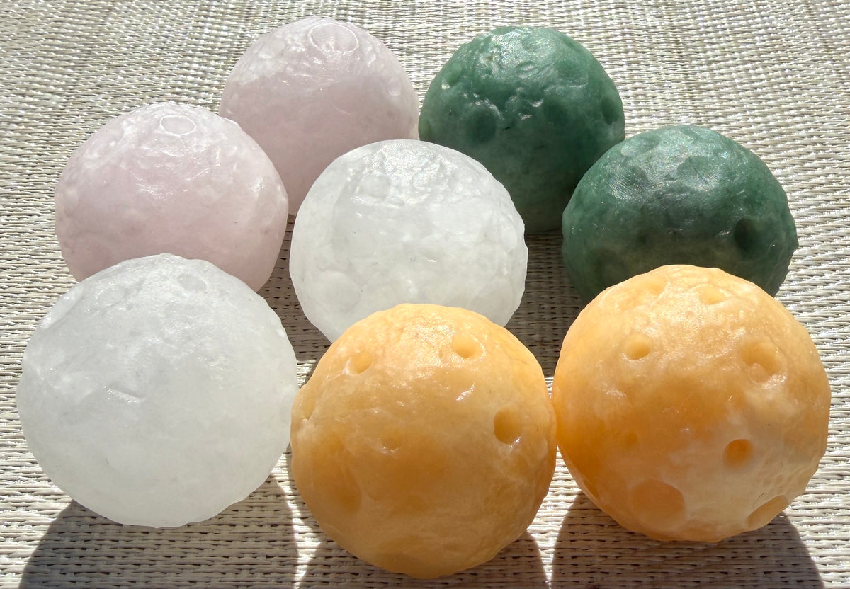 Wholesale Lot 8 Pcs Mix Crystal 4cm Moon Spheres Ball Healing Energy