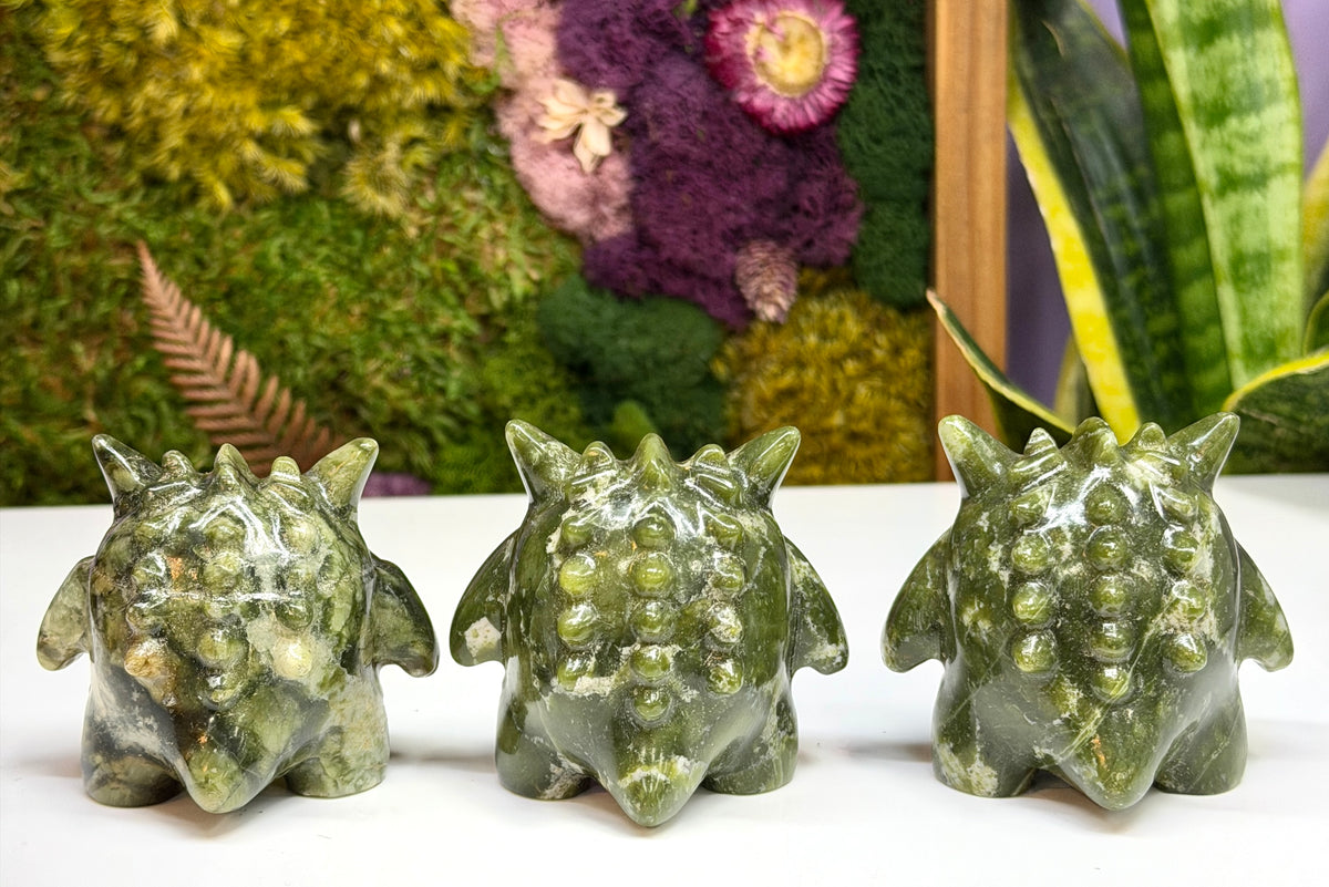 Wholesale Lot 6 PCs Natural Nephrite Jade & Yooperlite Cartoon Monster Ghost Jangar Crystal Healing Energy
