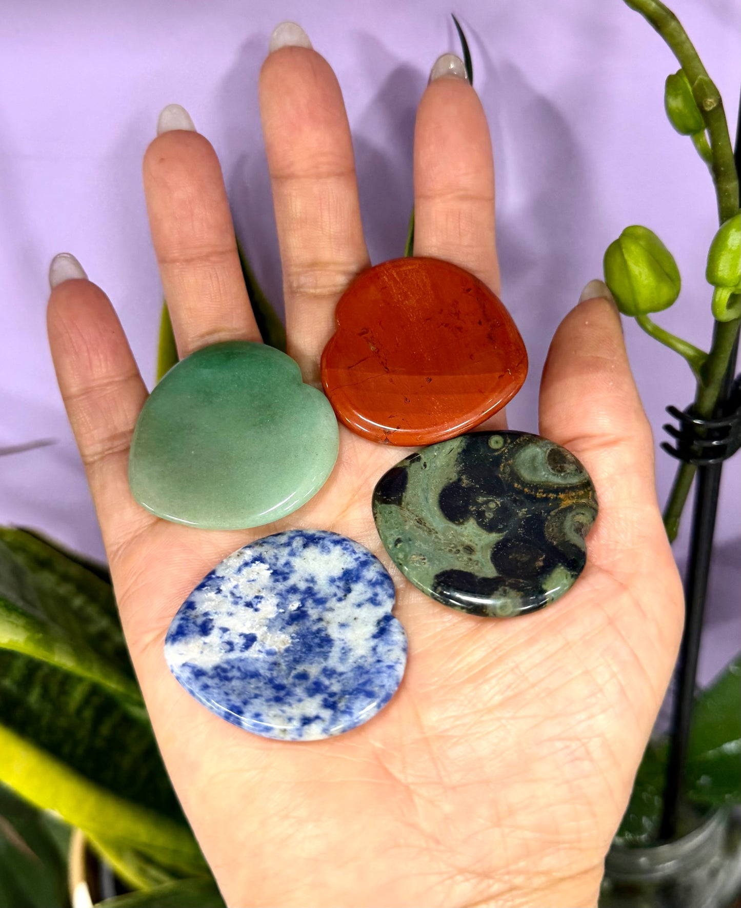 12 PCs Natural Crystal Heart shaped Worry Stone Healing Energy