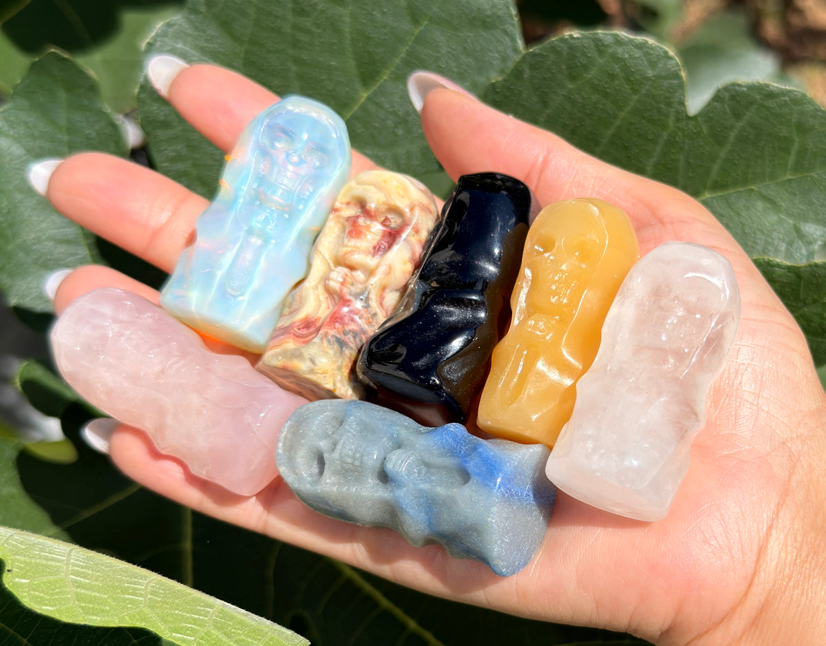 7 PCs 5 cm Mix Crystal Grim Reaper Crystals Healing Energy