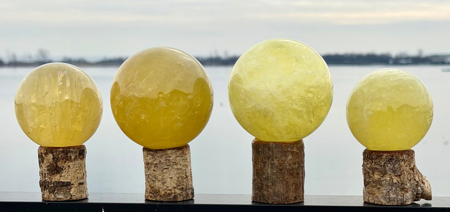 4-5 PCs Natural Lemon Quartz Sphere Crystals Healing Energy