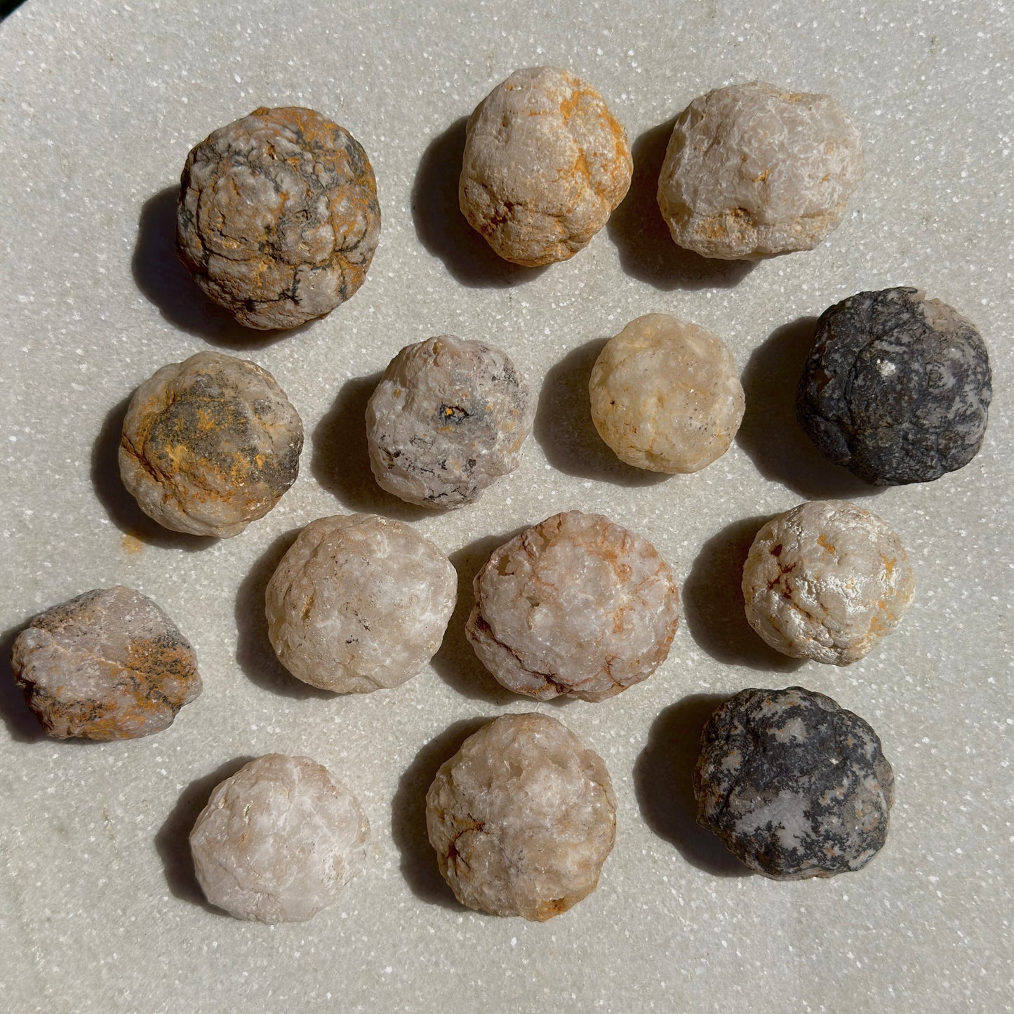Wholesale Lot – 2 lbs Natural Quartz Geodes – 12 to 16 PCS