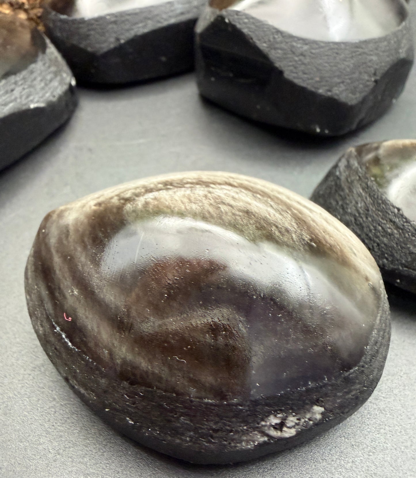 Wholesale Lot 2 Lb Natural Silver Sheen Obsidian Half Polish Crystal Healing Energy