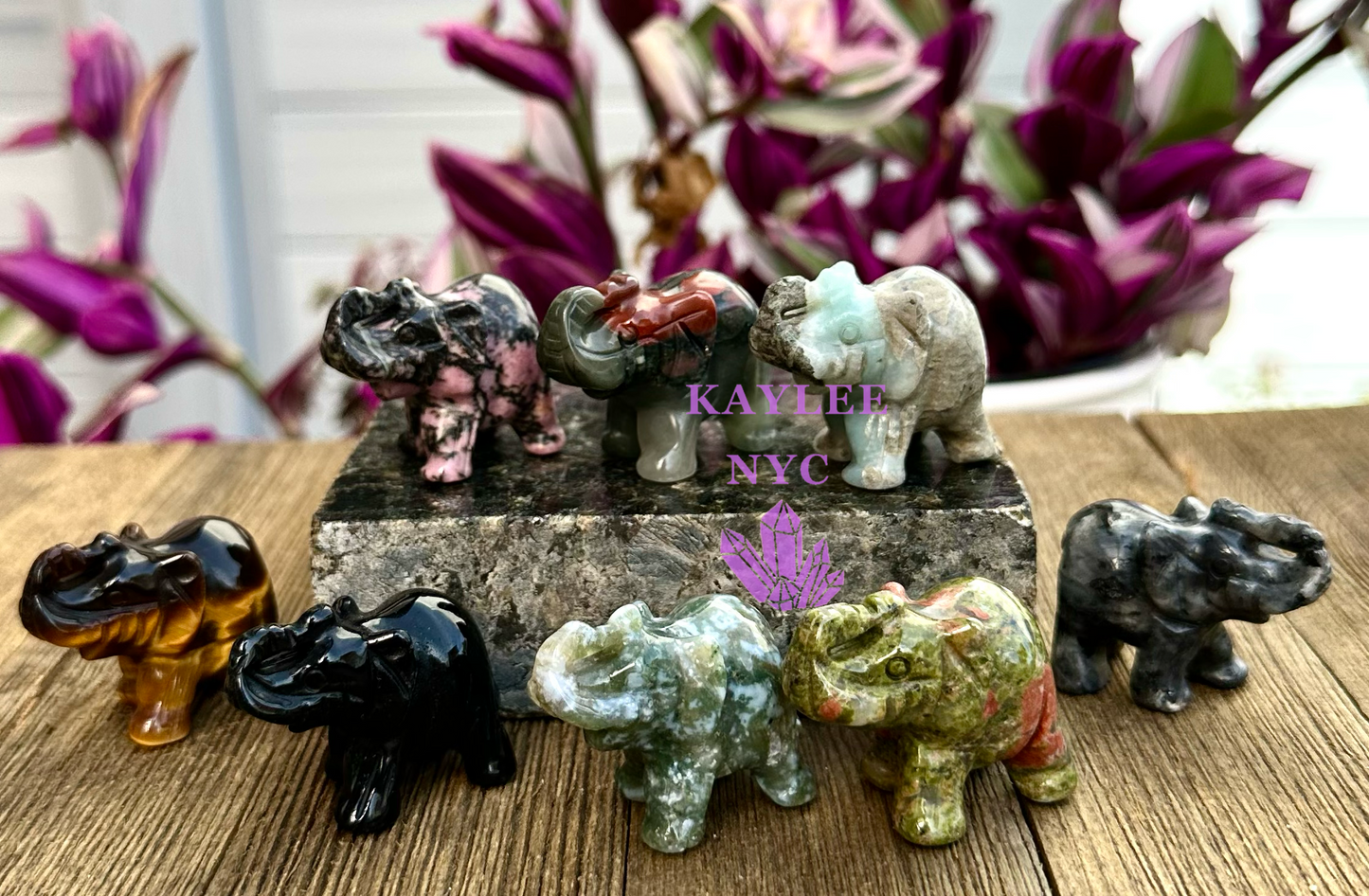 8 PCs 1.5” Mix Natural Crystal Elephant