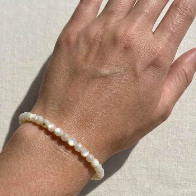 Wholesale 6 Pcs 4mm Faceted Mother of Pearl Stretch Bracelet 7.5"