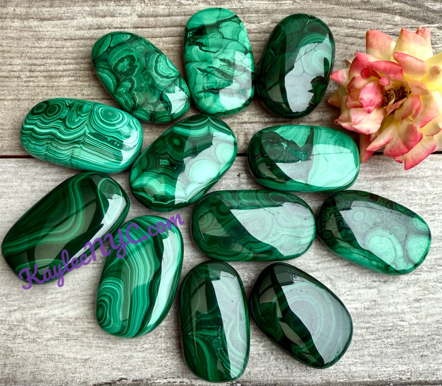 Wholesale Lot 1 lbs Natural Malachite Palm Stones Crystal Natural Energy