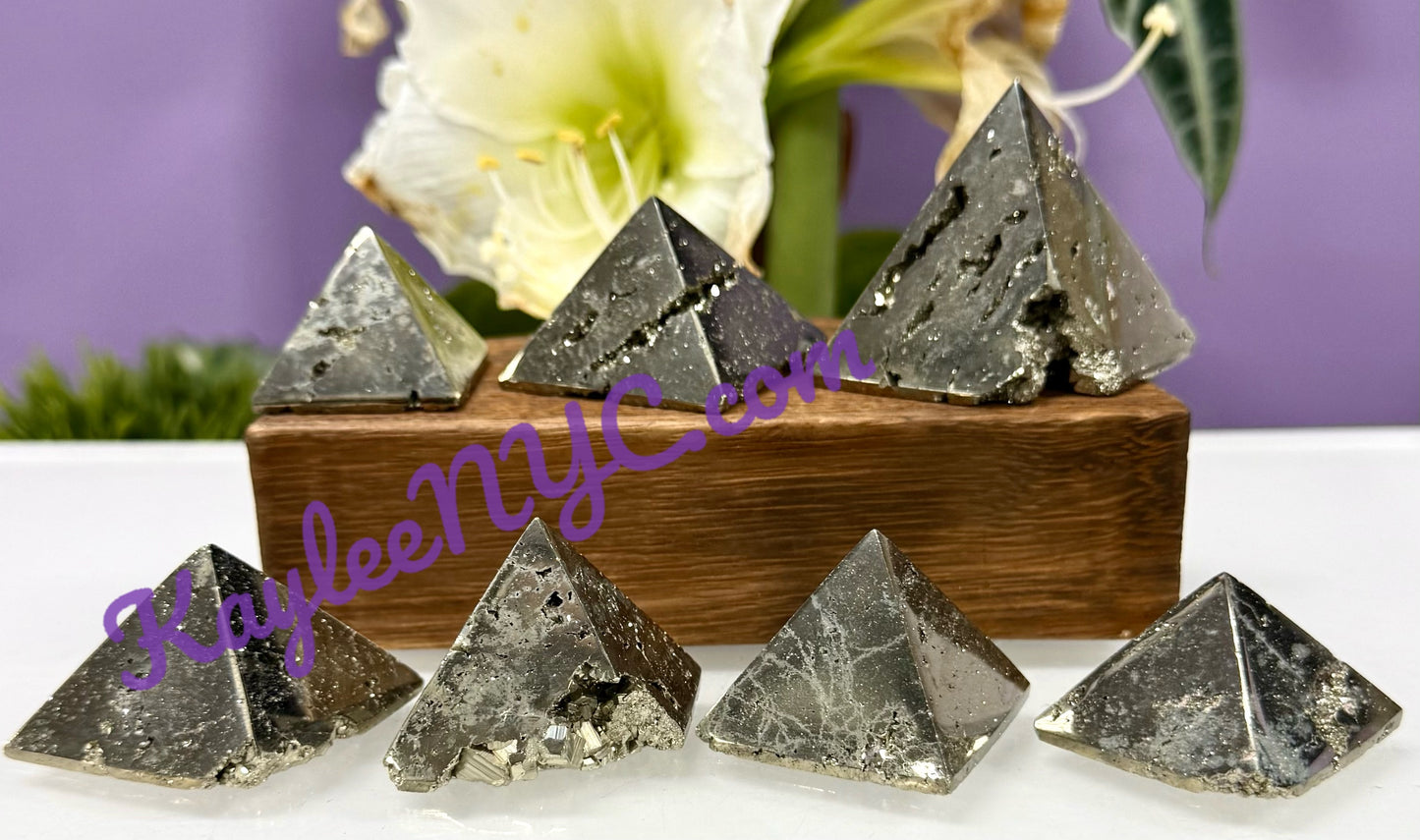 Wholesale Lot 1 lb Natural Pyrite Pyramid Crystal Healing Energy