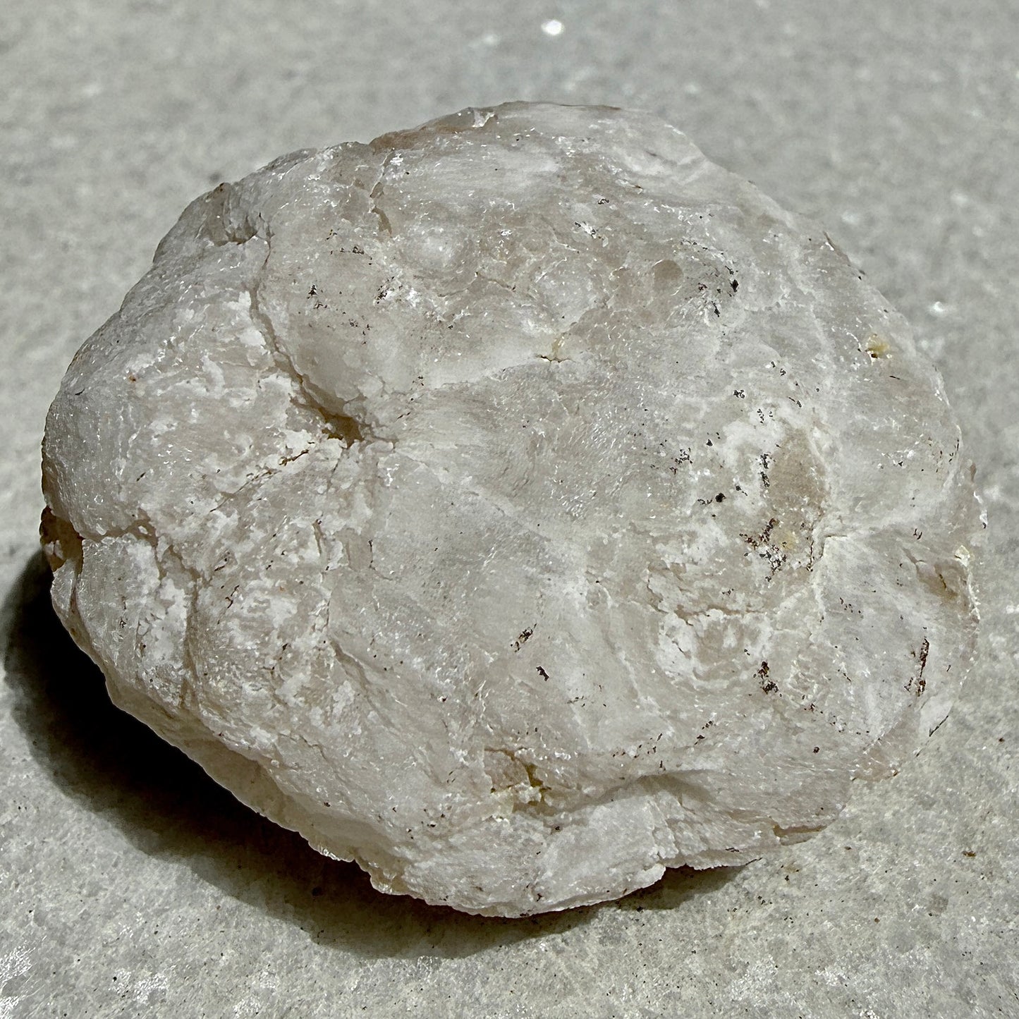 Wholesale Lot – 2 lbs Natural Quartz Geodes – 12 to 16 PCS