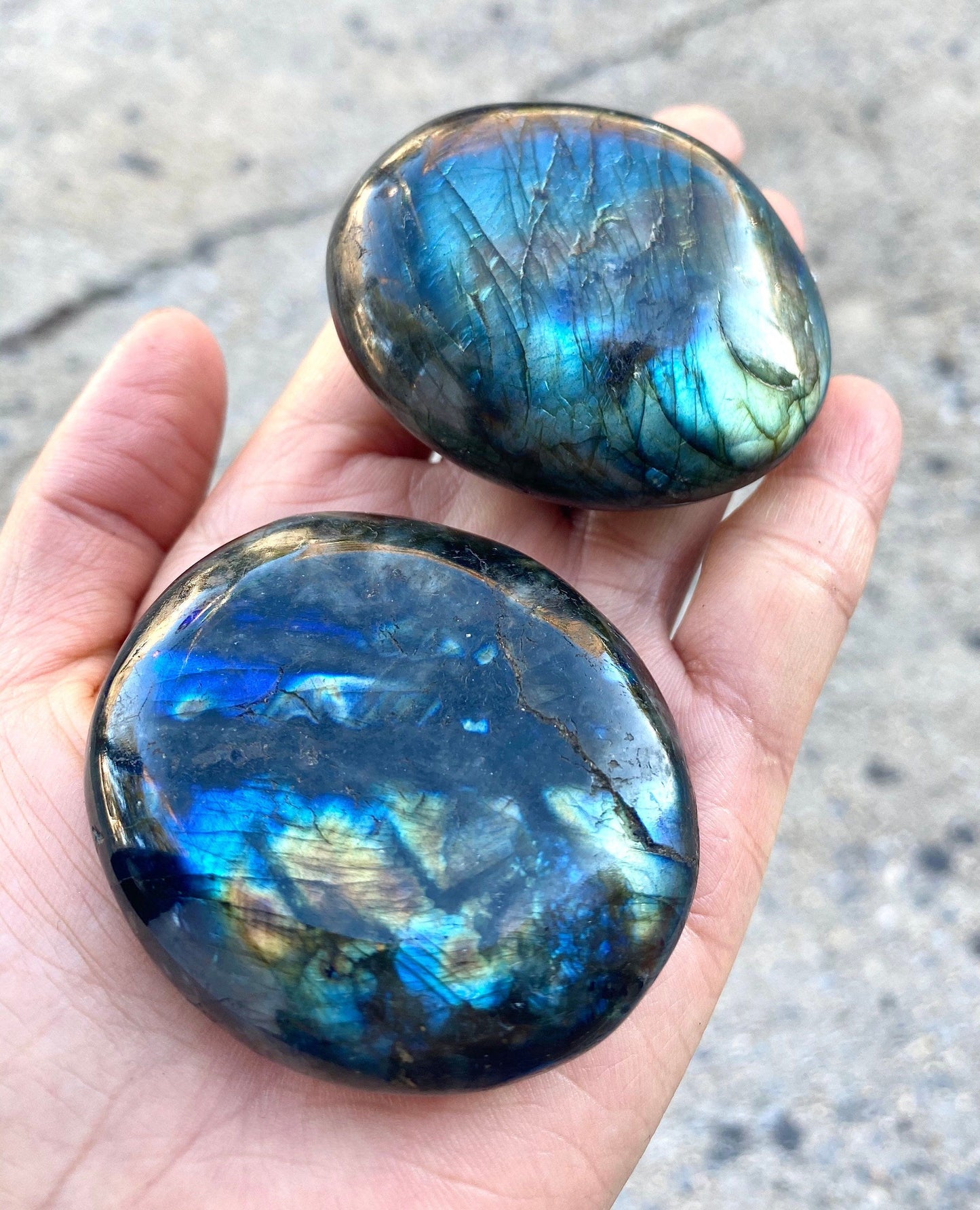 Wholesale Lot 2 Lbs Natural Labradorite Palm Stone Crystal Nice Quality