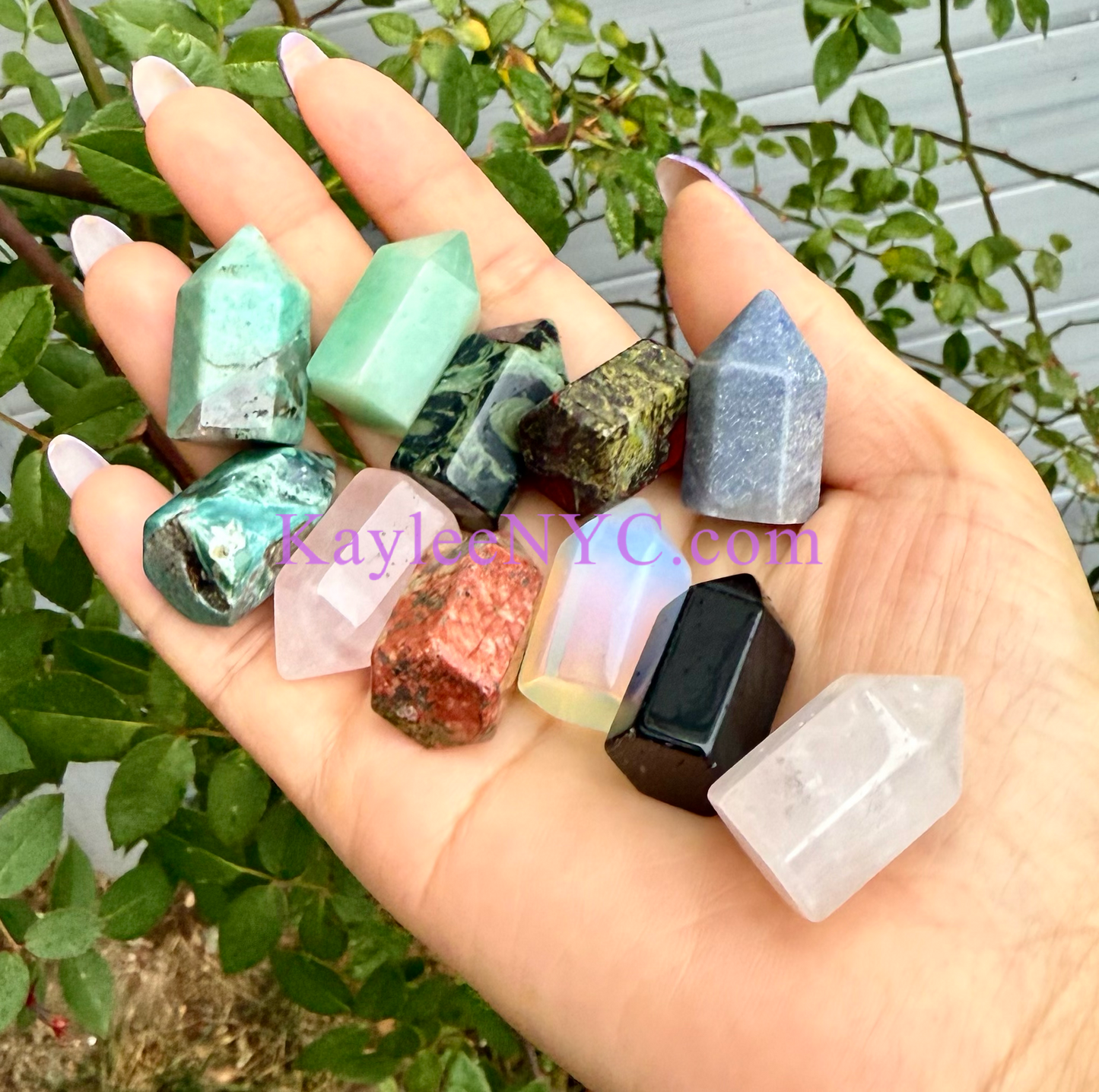 22 PCs Natural Mix Crystal Mini Obelisk Tower Point