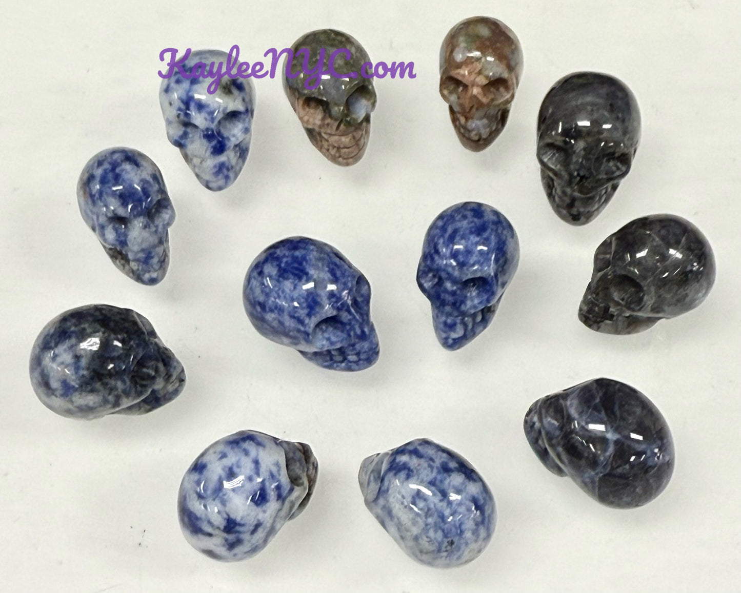 12 PCs 22mm Natural Crystal Mini Skull