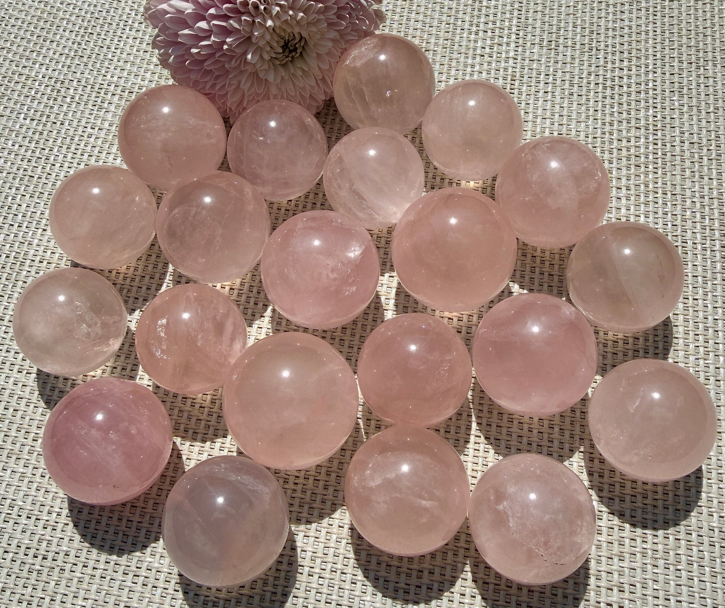 Wholesale Lot 1 lb Natural Rose Quartz Sphere Ball Crystal Healing Energy