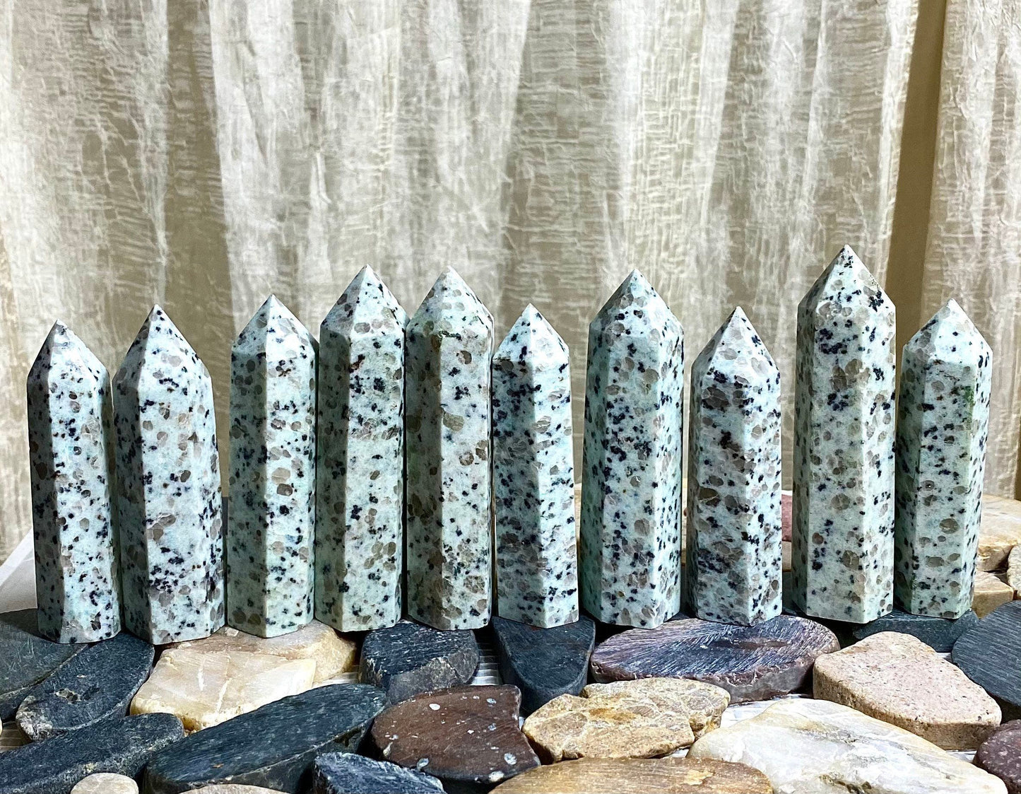 Wholesale Lot 2 Lbs Natural Kiwi Jasper Obelisk Tower Point Crystal Energy