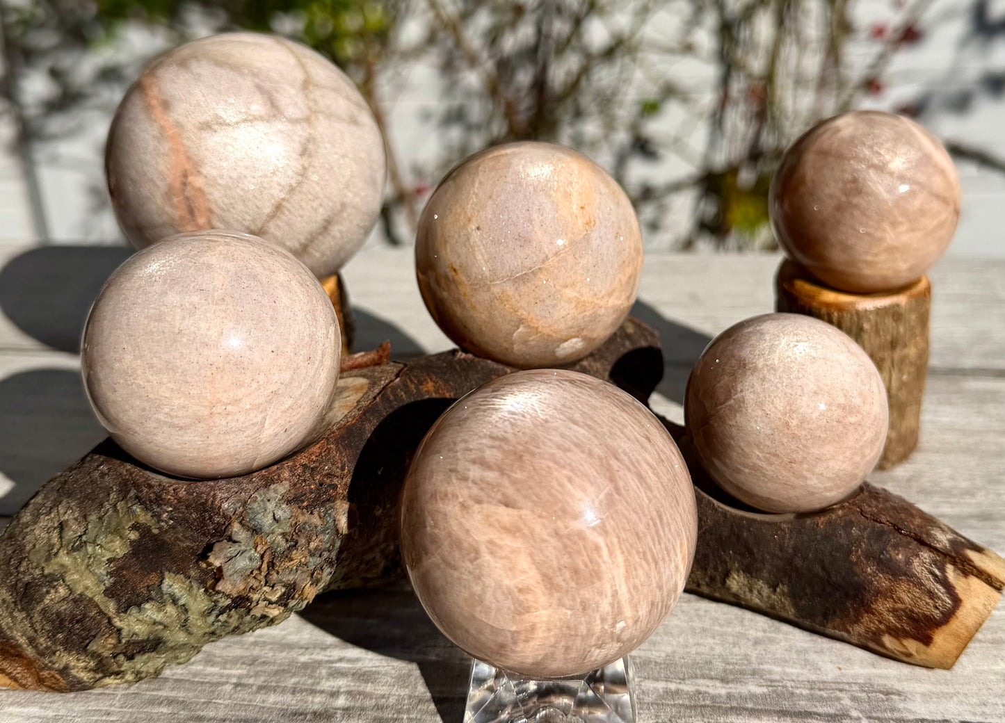 6-7 PCs Natural Peach Moonstone Sphere Crystal Hesling Energy