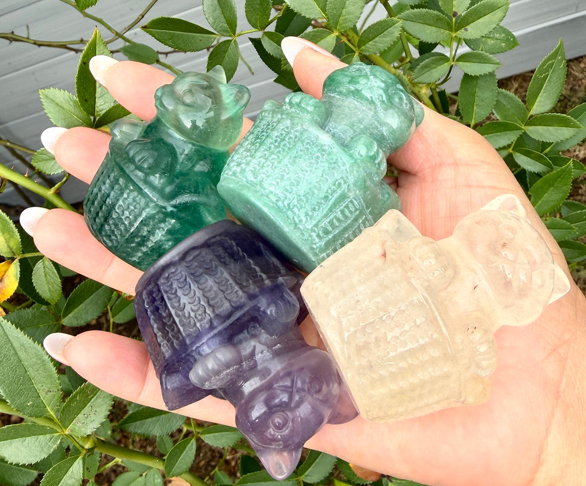 6 PCs 6cm Natural Crystals Cat in Basket Carving Healing Energy
