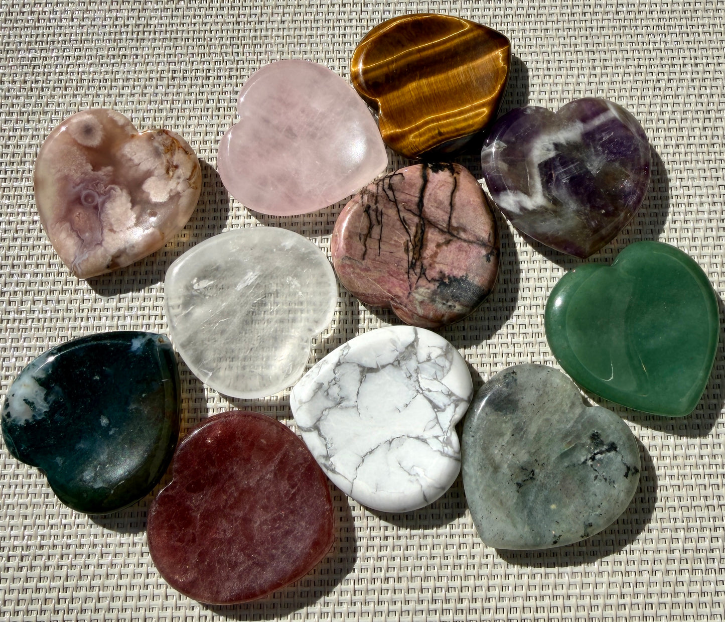 11 PCs Natural Crystal Heart Shaped Worry Stone Healing Energy