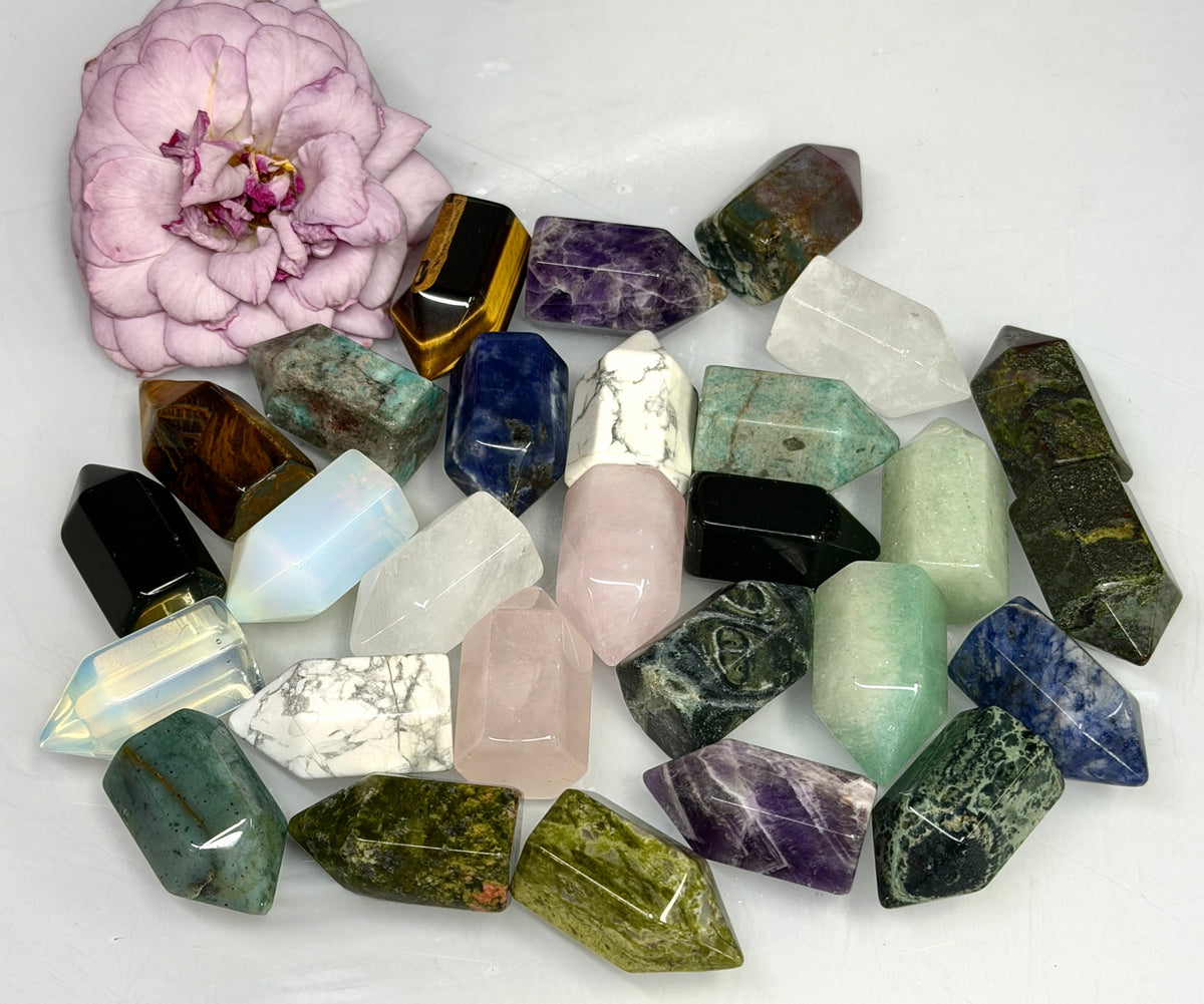 28 PCs Natural Mix Crystal Mini Obelisk Tower Point
