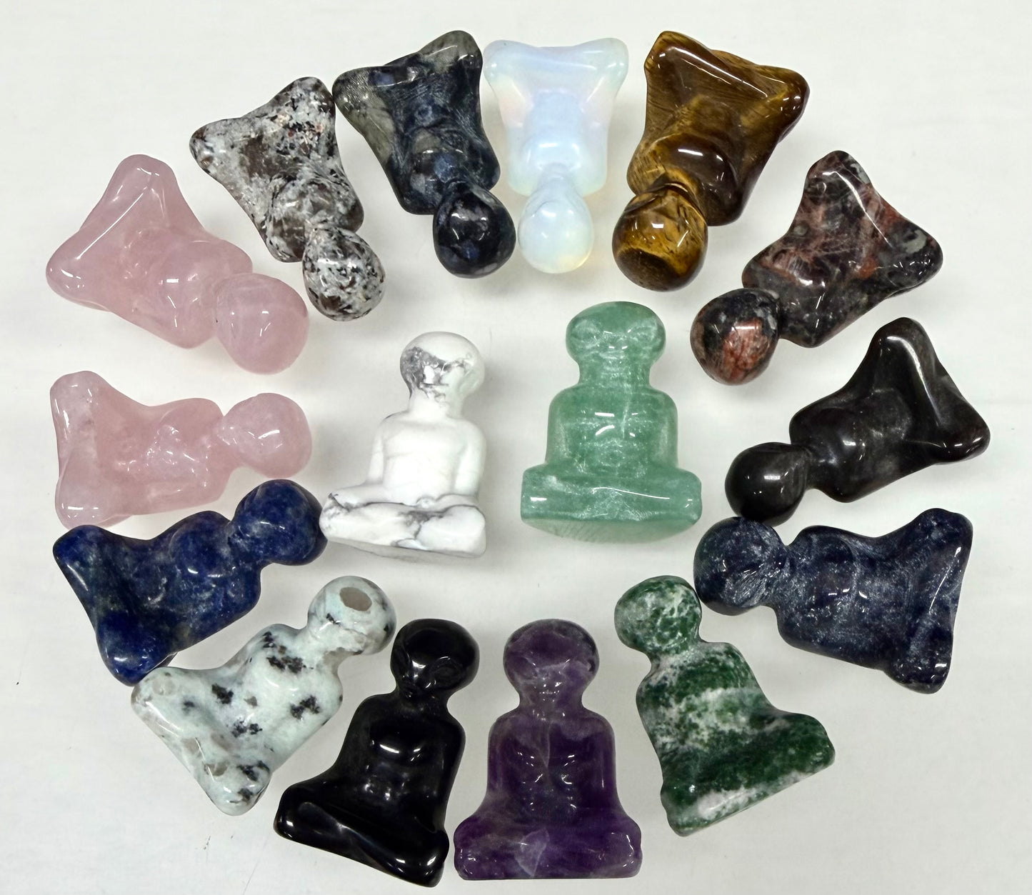 16 pcs 3cm Natural Crystal Alien