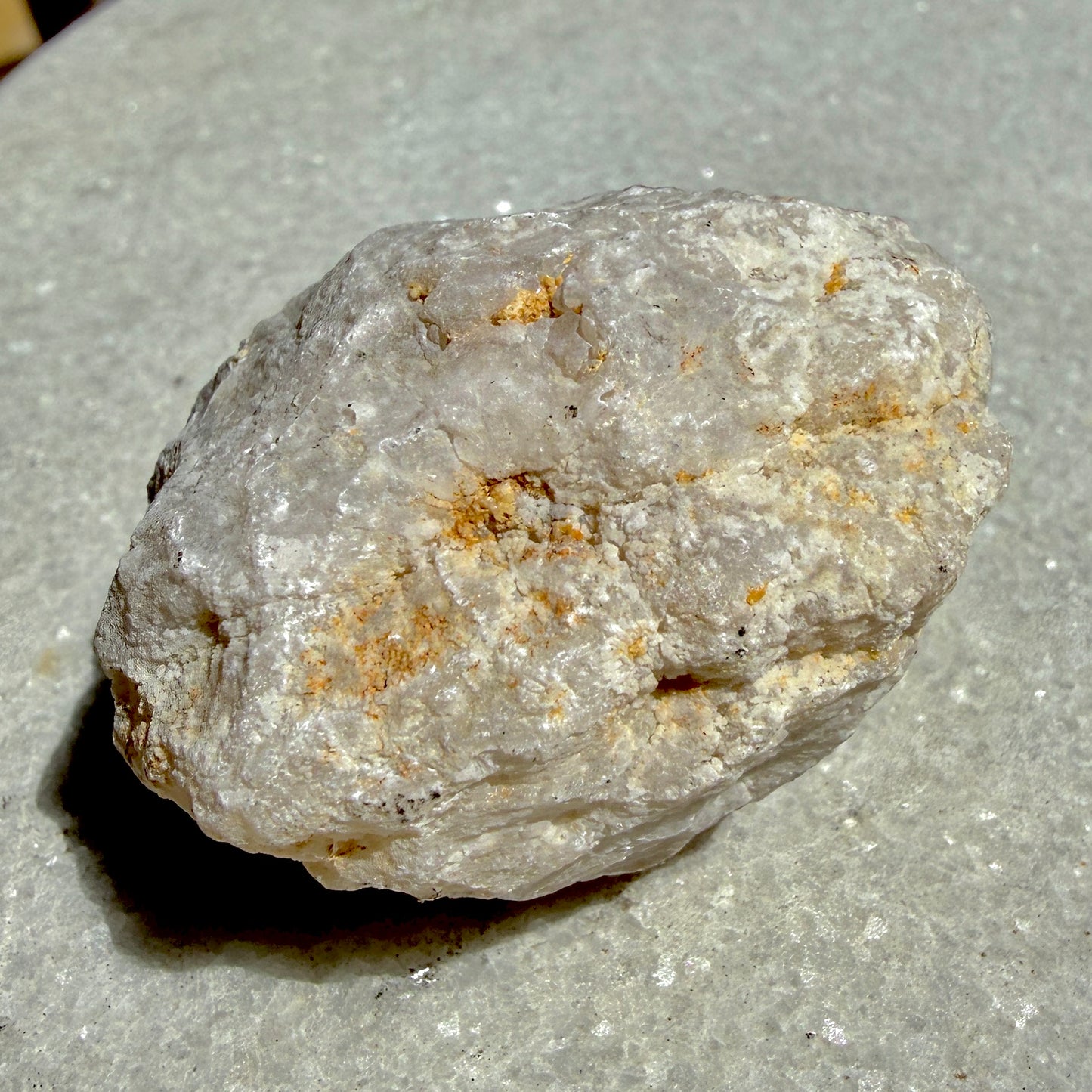 Wholesale Lot – 2 lbs Natural Quartz Geodes – 12 to 16 PCS