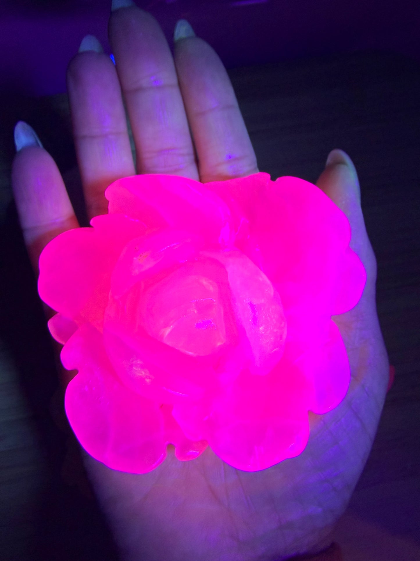 4-5 PCs Natural Mangano Calcite Flowers Carving Crystals Healing Energy