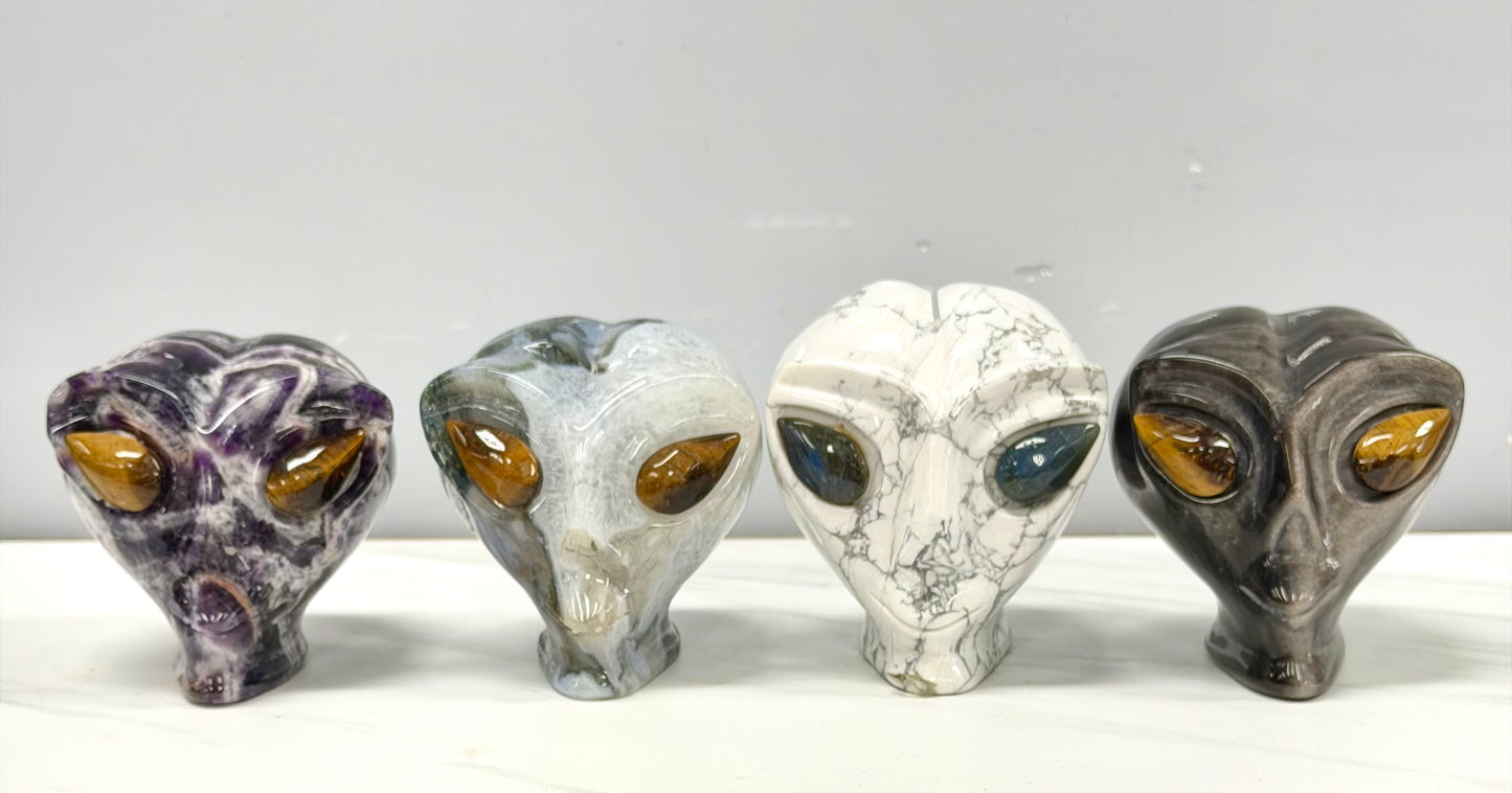 4 PCs Natural Mix Crystal Alien Head 7cm Healing Energy