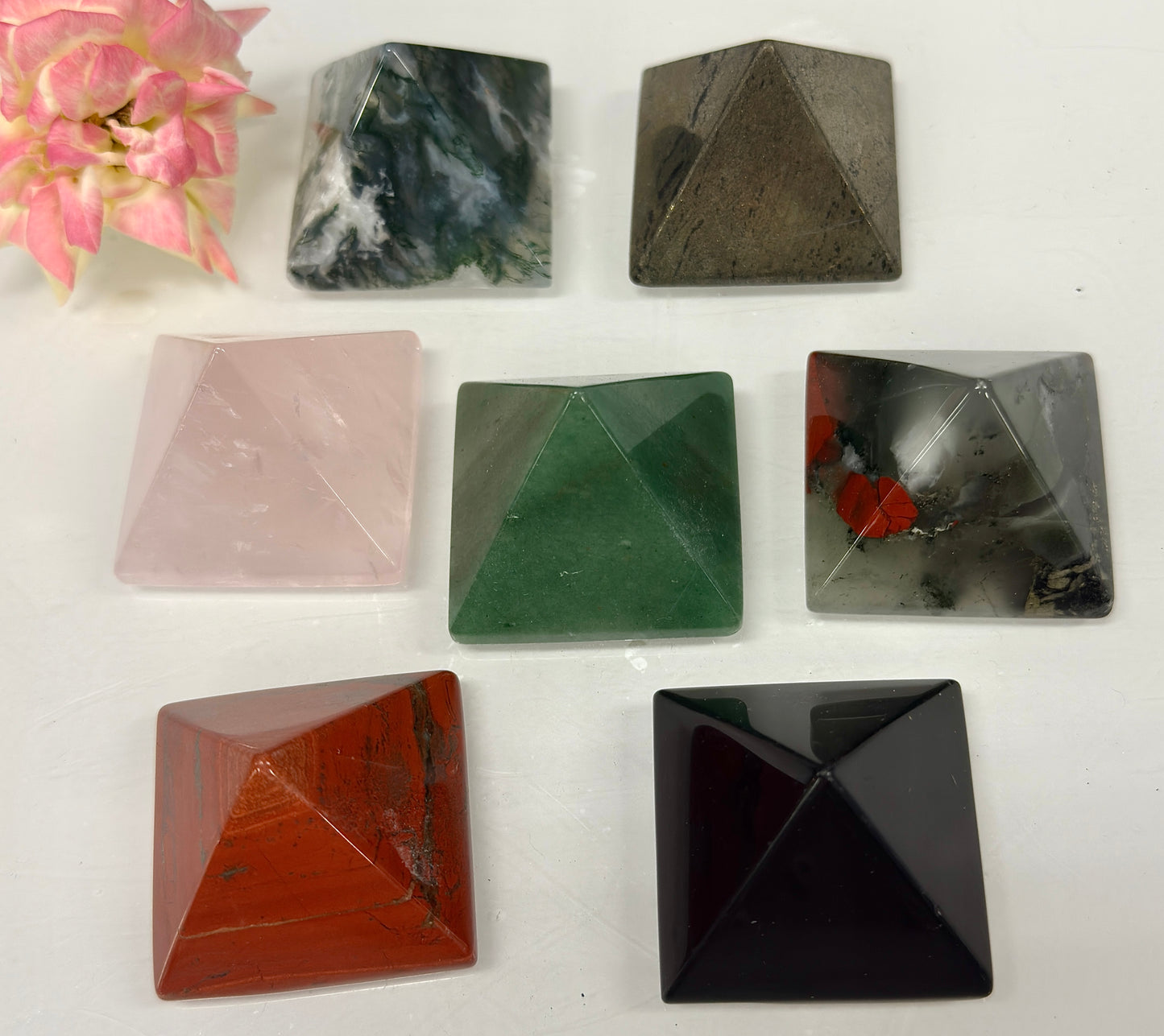 Wholesale Lot 1 lb Natural Mixed Crystal Pyramid Crystal Healing Energy