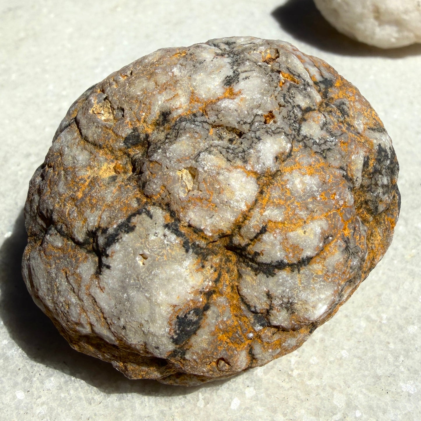 Wholesale Lot – 2 lbs Natural Quartz Geodes – 12 to 16 PCS