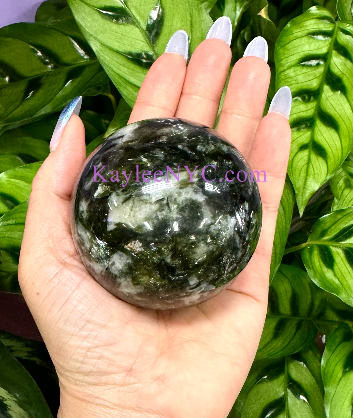 5 PCs Natural Green Mica Sphere