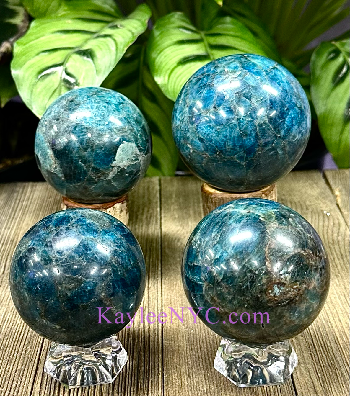 4 to 5 PCs Natural Apatite Sphere