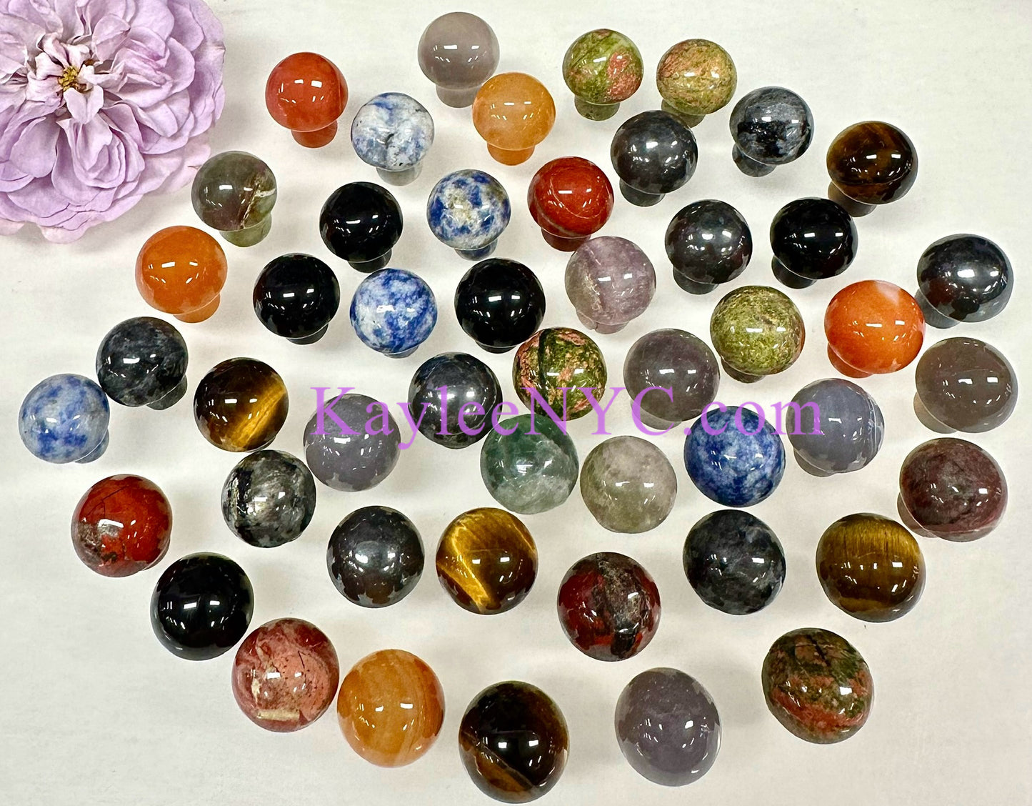 Wholesale Lot 40 PCs Natural Mixed 20mm Crystal Mushroom Healing Energy