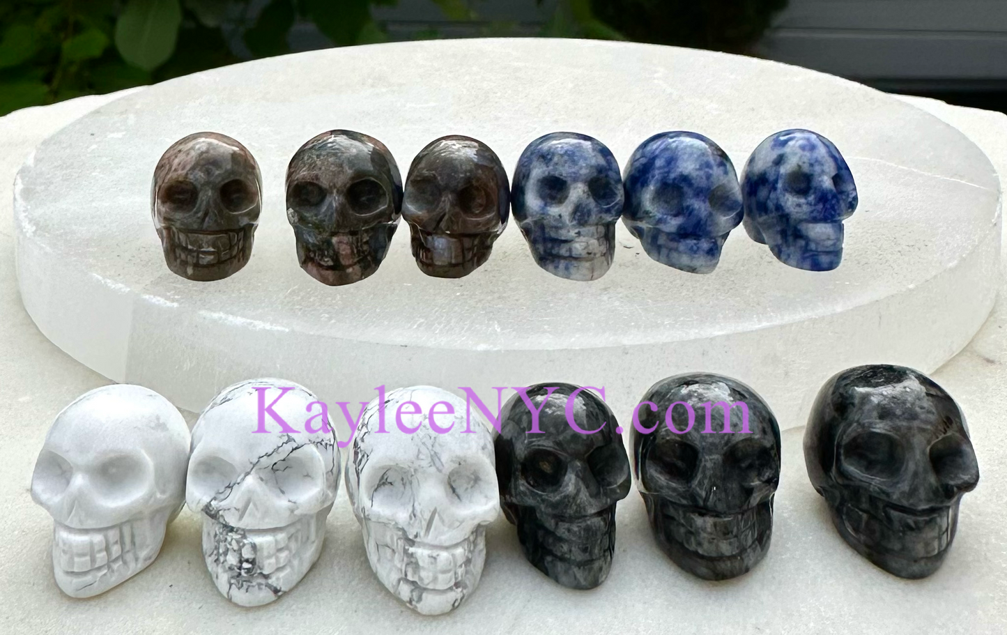 12 PCs 22mm Natural Crystal Mini Skull