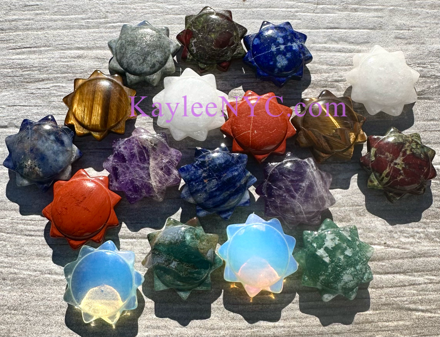 18 PCs 3cm Crystal Sun Healing Energy