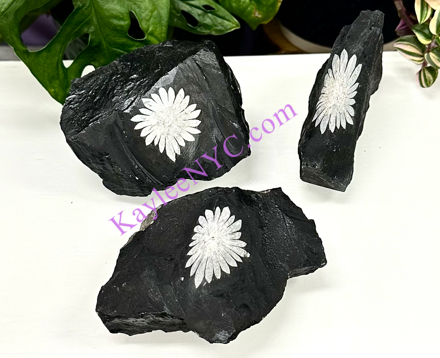 Wholesale Lot 3 PCs Natural Chrysanthemum Crystal