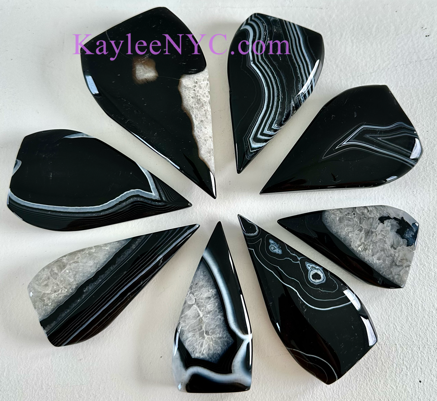 8-9 PCs Natural Onyx Freeform Crystals Healing Energy