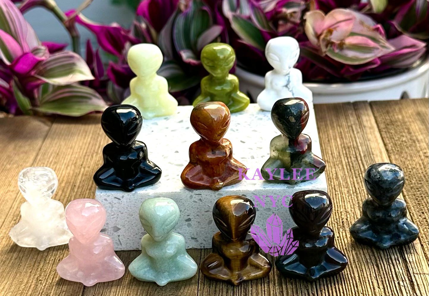 12 PCs 1.5” Natural Crystal Alien