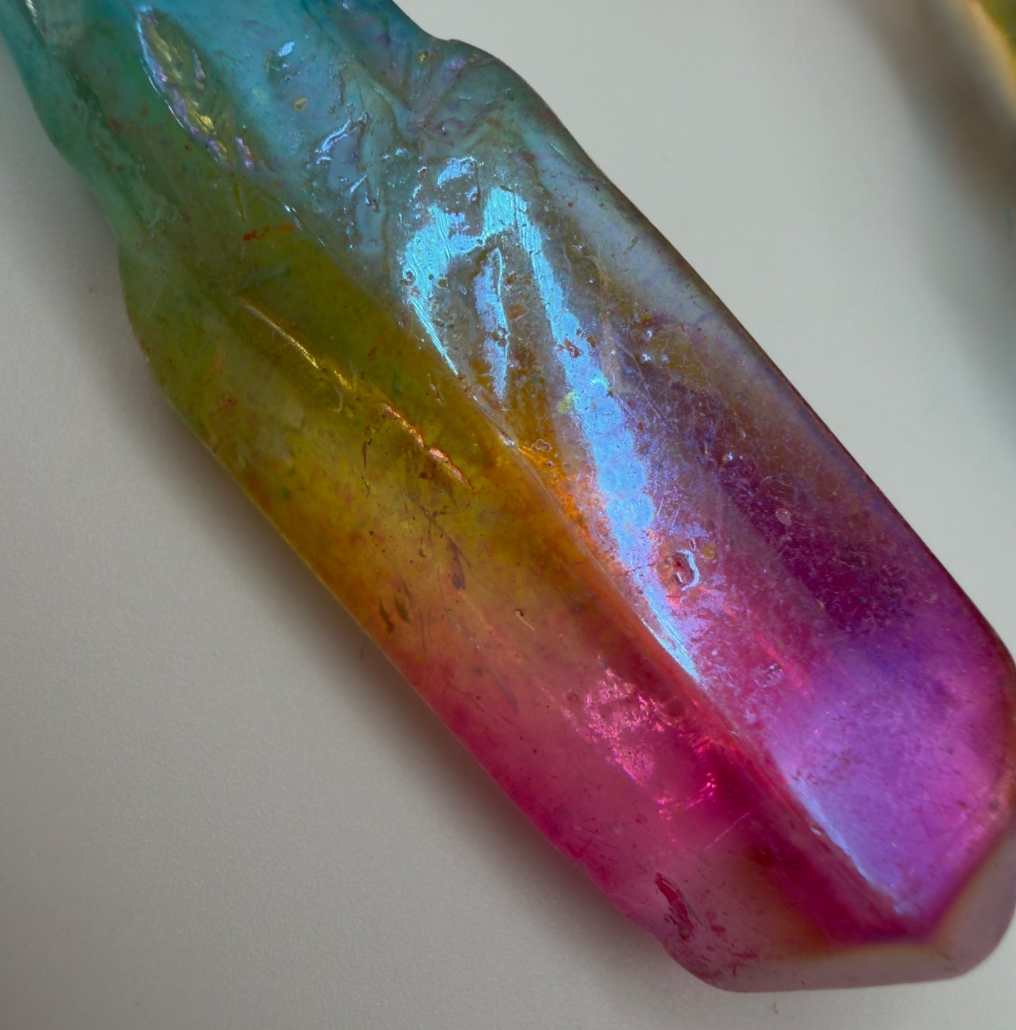 Wholesale Lot 1 Lb Rainbow Aura Quartz Wand Tumble Crystal Nice Quality