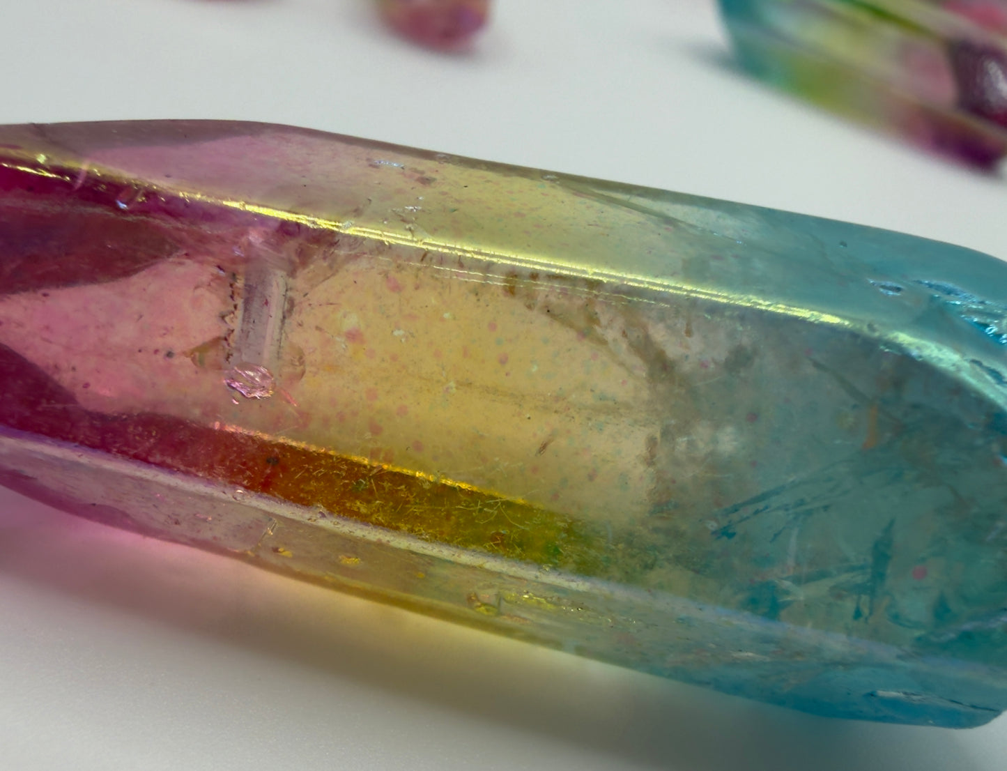 Wholesale Lot 1 Lb Rainbow Aura Quartz Wand Tumble Crystal Nice Quality