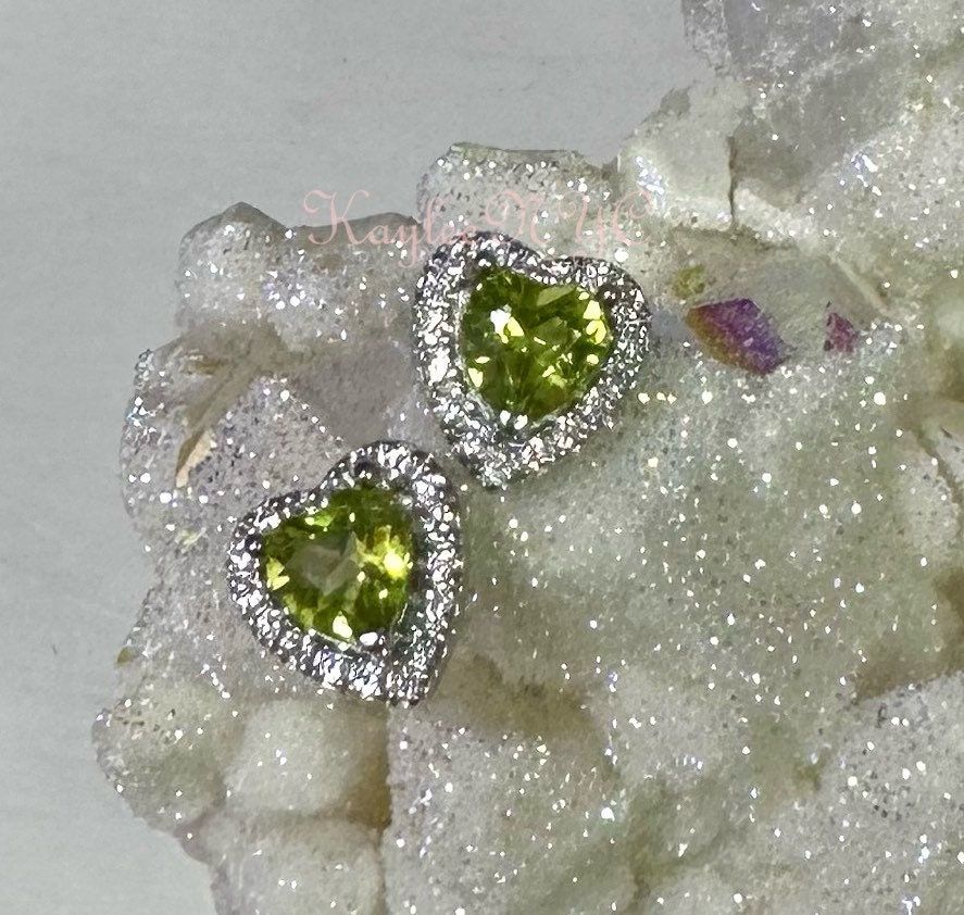 Wholesale Lot 6 Pairs Natural Peridot Heart Sterling Silver(925) Earring Studs